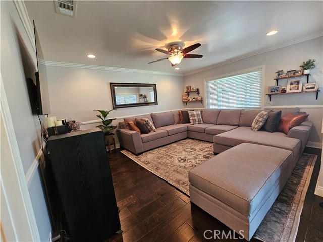 Detail Gallery Image 7 of 38 For 4026 N Shadydale Ave, Covina,  CA 91722 - 4 Beds | 2/1 Baths