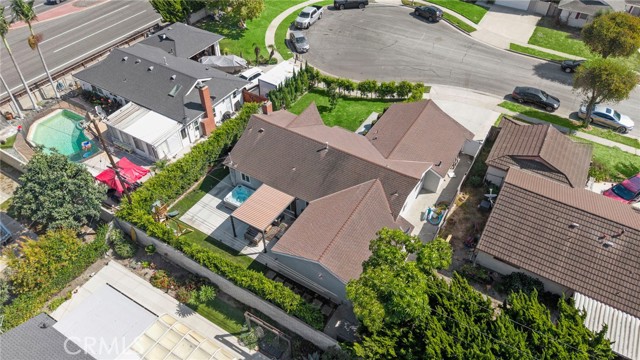 Detail Gallery Image 42 of 49 For 4951 Maui Cir, Huntington Beach,  CA 92649 - 4 Beds | 2 Baths