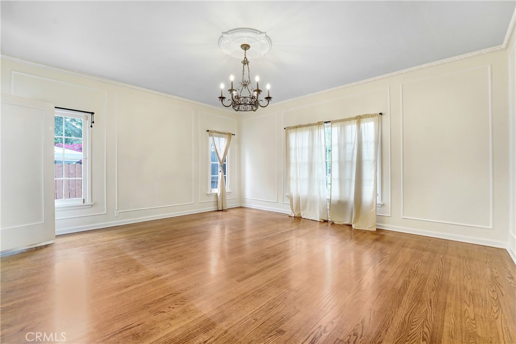 MLS #OC25224176 image #8