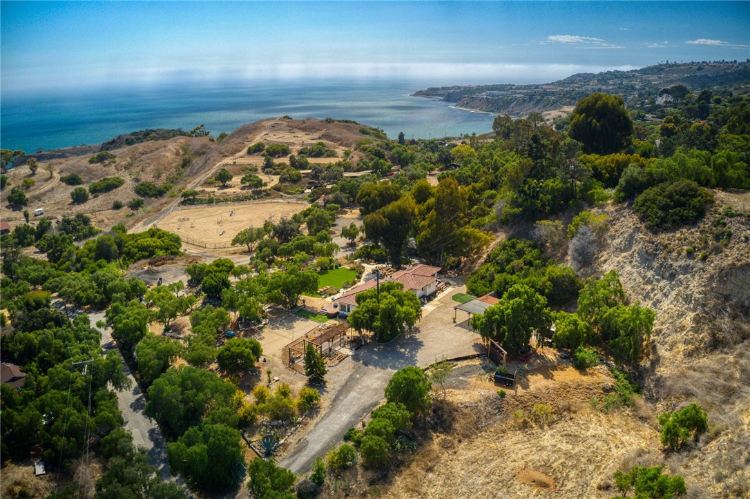 1 Pomegranate Road, Rancho Palos Verdes, California 90275, 3 Bedrooms Bedrooms, ,2 BathroomsBathrooms,Residential,Sold,Pomegranate,SB20169280