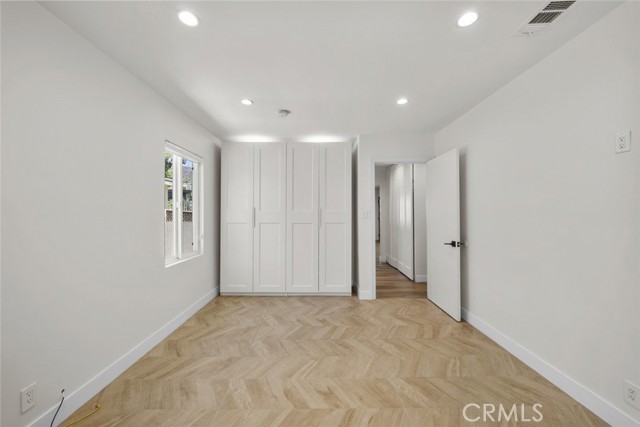 10341 Mcclemont Avenue, Tujunga CA: https://media.crmls.org/medias/c22c024b-55f1-45ee-af7f-9a376cfa20e1.jpg