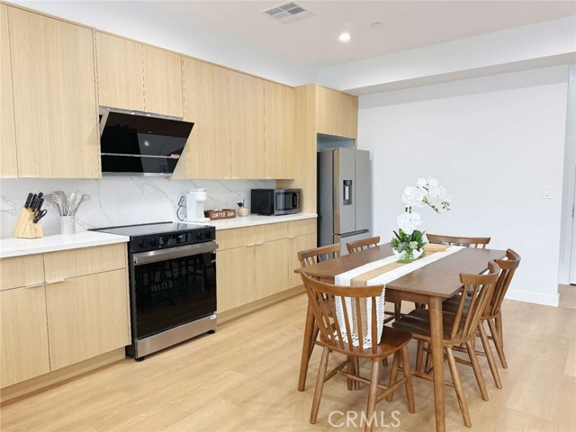 Detail Gallery Image 12 of 15 For 3588 Green, Pasadena,  CA 91107 - 3 Beds | 2/1 Baths