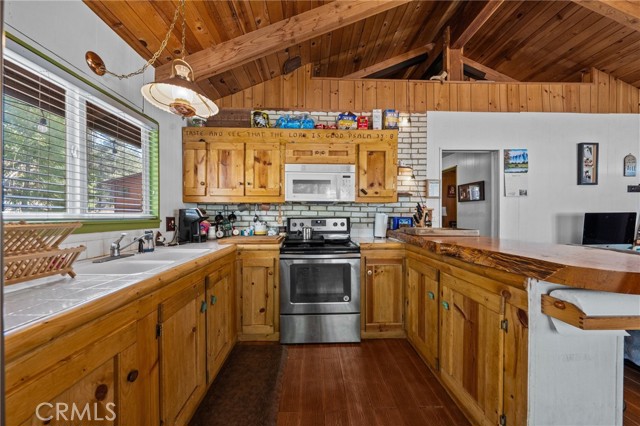 Detail Gallery Image 13 of 29 For 731 Yukon Rd, Green Valley Lake,  CA 92341 - 2 Beds | 1 Baths