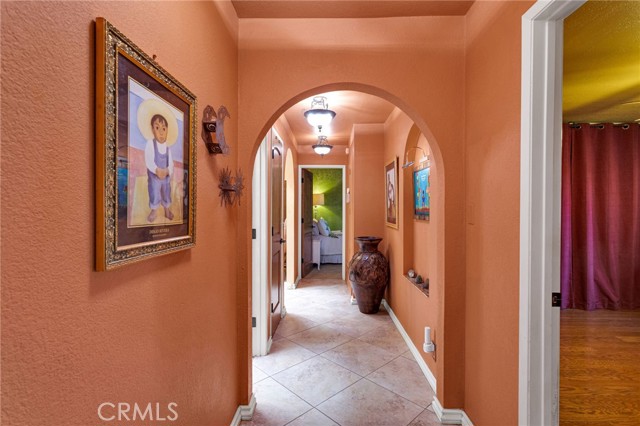 6375 Arrowhead Lake Road, Hesperia CA: https://media.crmls.org/medias/c22cd922-1cb7-407f-a5b6-1f2083eb9c9c.jpg