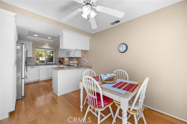 Image 7 of 23 For 22312 Summit Hill Drive 41