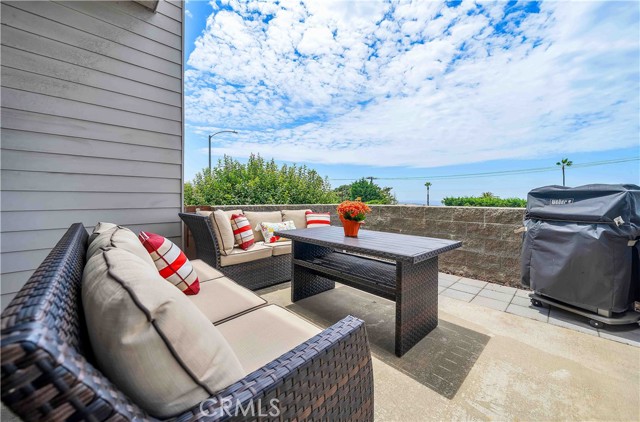 420 Palos Verdes Boulevard, Redondo Beach CA: https://media.crmls.org/medias/c22df861-8115-43f5-95b8-05f8294a2e32.jpg