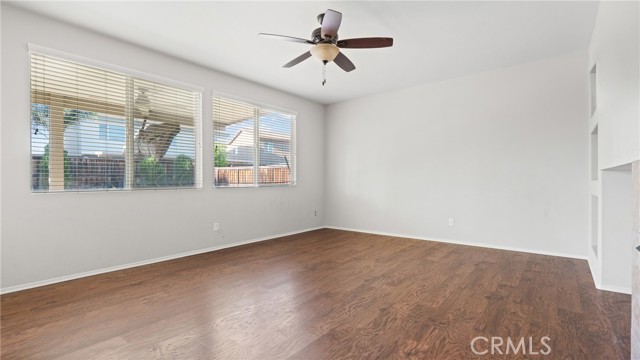 Detail Gallery Image 9 of 17 For 29360 Coral Island Ct, Menifee,  CA 92585 - 3 Beds | 2/1 Baths