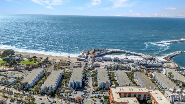 610 The Village, Redondo Beach, California 90277, 1 Bedroom Bedrooms, ,1 BathroomBathrooms,Residential,For Sale,The Village,SB25047963