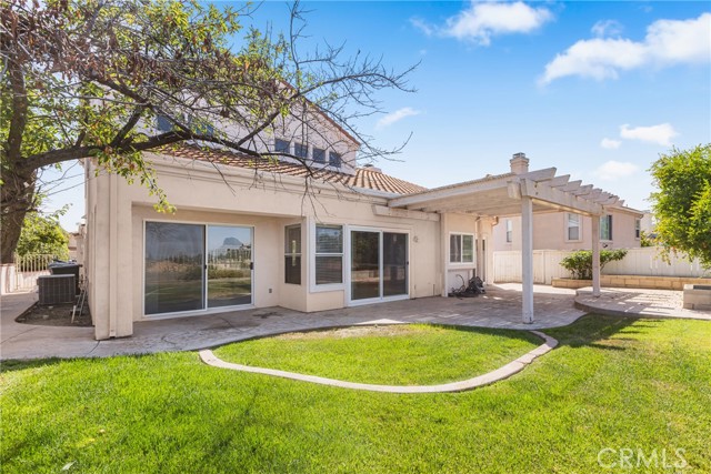 12 Bella Lucia, Lake Elsinore CA: https://media.crmls.org/medias/c22f2141-7eac-450e-a5ea-8ef0e4d9a027.jpg