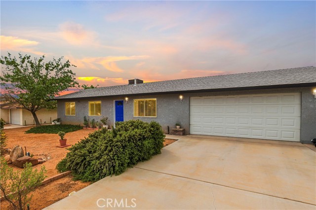 Detail Gallery Image 2 of 24 For 58193 Campanula, Yucca Valley,  CA 92284 - 3 Beds | 2 Baths