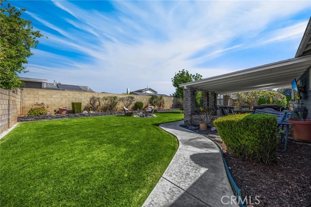 17381 Yorkshire Avenue, Yorba Linda CA: https://media.crmls.org/medias/c22ffc17-9459-4d29-b5cb-cb41f9e05e04.jpg