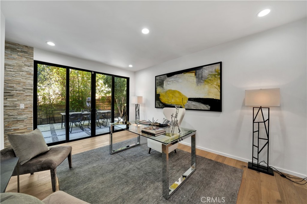 27. 2743 Laurel Canyon Boulevard Los Angeles, CA 90046