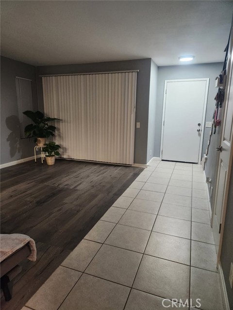 1105 W Cypress Avenue, Lompoc CA: https://media.crmls.org/medias/c2312917-d8aa-48d5-821c-4805ea18d159.jpg
