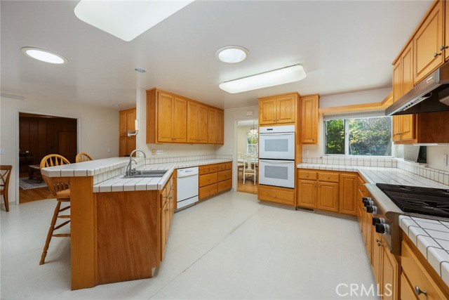 3625 Lombardy photo 22