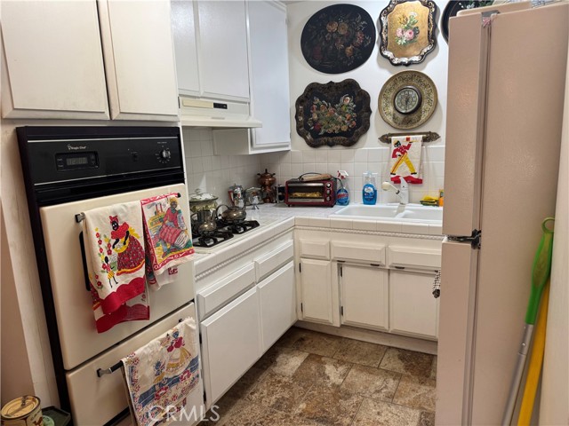 1 Bed Home for Sale in Newhall, California