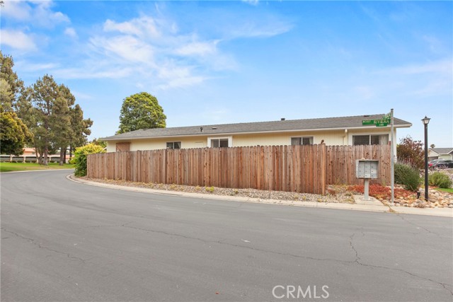 2150 Via Visalia, Santa Maria CA: https://media.crmls.org/medias/c2338ff7-6ebc-4875-9433-11c8ecb2cfa0.jpg