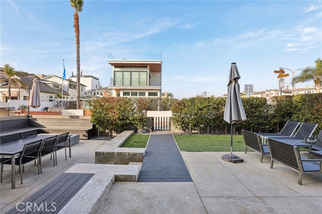 Detail Gallery Image 57 of 71 For 58 6th St, Hermosa Beach,  CA 90254 - 4 Beds | 5 Baths