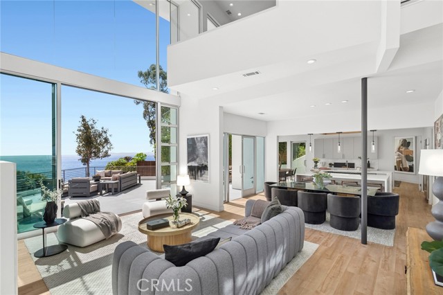 Front Image Thumbnail for CRLG26173043