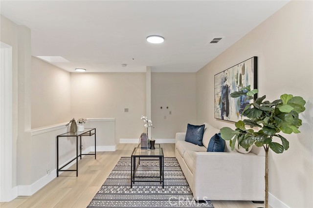 Detail Gallery Image 14 of 33 For 205 N Nicholson Ave, Monterey Park,  CA 91755 - 3 Beds | 2/1 Baths