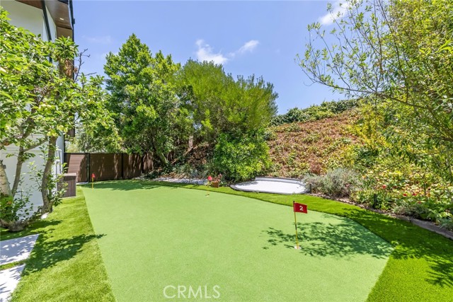 Detail Gallery Image 28 of 35 For 20101 Greenbriar Dr, Tarzana,  CA 91356 - 5 Beds | 4 Baths