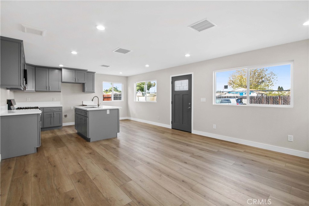 MLS #OC26166327 image #9