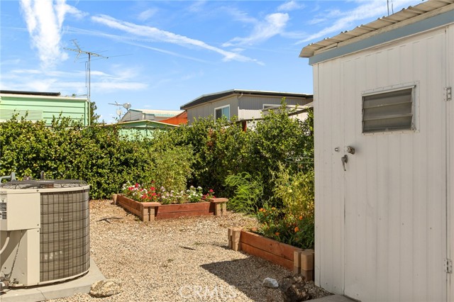 12680 4th St, SPC #29, Yucaipa CA: https://media.crmls.org/medias/c234b93f-a1d0-4572-a56f-de779d9aaadf.jpg