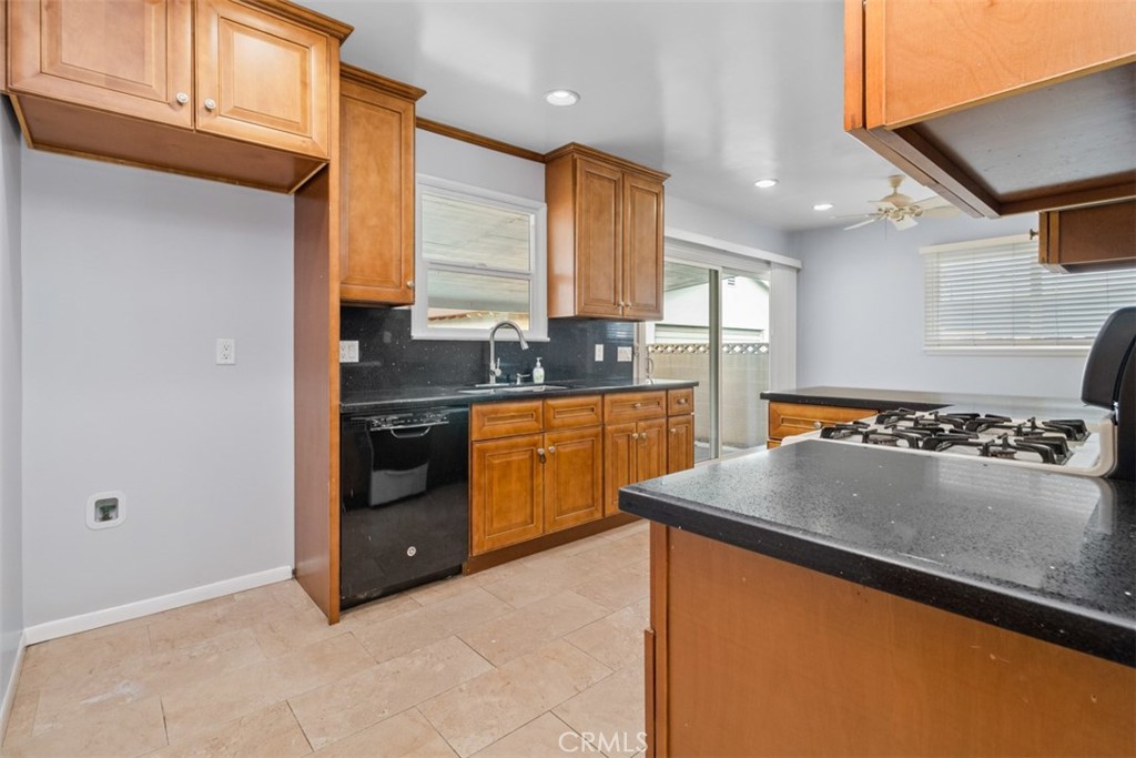 3157 W Lindacita Lane