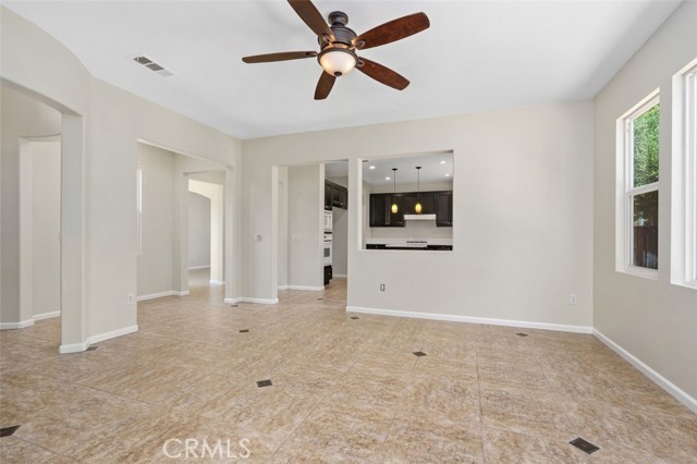 35051 Via Santa Catalina, Winchester CA: https://media.crmls.org/medias/c235d358-01a0-4556-a764-bee6fc58557c.jpg