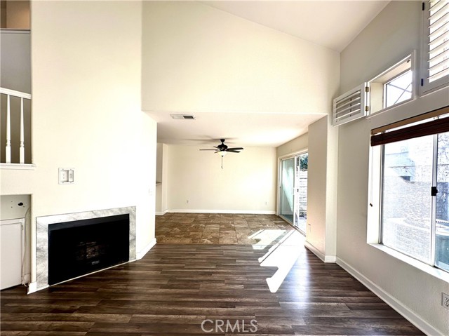 Detail Gallery Image 4 of 29 For 317 Pony Express Road, San Dimas,  CA 91773 - 2 Beds | 2/1 Baths