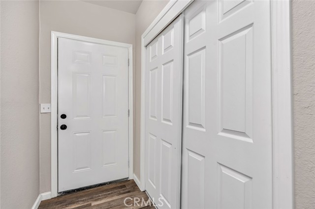 106 Pleasant Street, Modesto CA: https://media.crmls.org/medias/c236dae1-a49a-4e5f-a0cc-feaf0d55183e.jpg