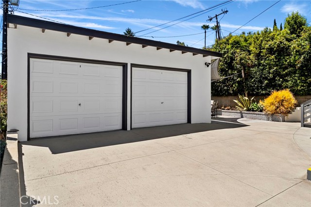 284 Chiquita Street, Laguna Beach CA: https://media.crmls.org/medias/c2376fc2-d2a8-4705-8173-bc90c33deaa4.jpg