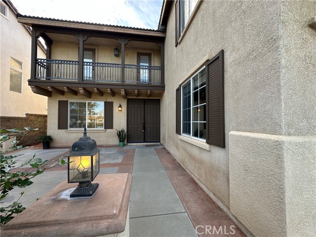 7297 Cobble Creek Drive, Eastvale CA: https://media.crmls.org/medias/c237af5c-d1c6-4086-848a-bf5ed2b5c137.jpg