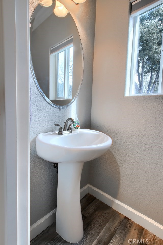 Detail Gallery Image 17 of 55 For 48441 Woodbend Ct, Oakhurst,  CA 93644 - 3 Beds | 3/1 Baths