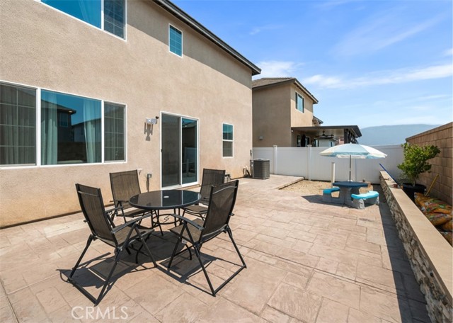 Detail Gallery Image 45 of 50 For 2502 Gunner Ridge Way, Rialto,  CA 92377 - 3 Beds | 2/1 Baths