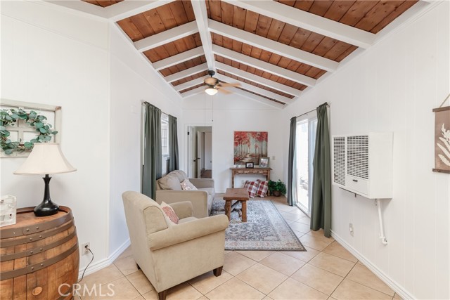 1004 Firmona Avenue, Redondo Beach CA: https://media.crmls.org/medias/c238a66d-2de3-4c0b-b88b-8c0bf528ae0e.jpg
