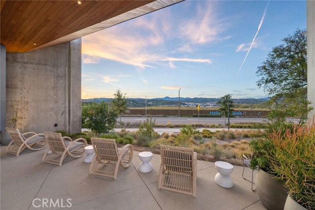 Detail Gallery Image 33 of 38 For 27225 Cranmore #101,  Valencia,  CA 91381 - 3 Beds | 3/1 Baths