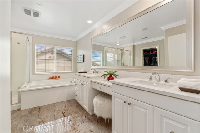 Detail Gallery Image 35 of 74 For 11562 Winnicut Ct, Jurupa Valley,  CA 91752 - 6 Beds | 4/1 Baths