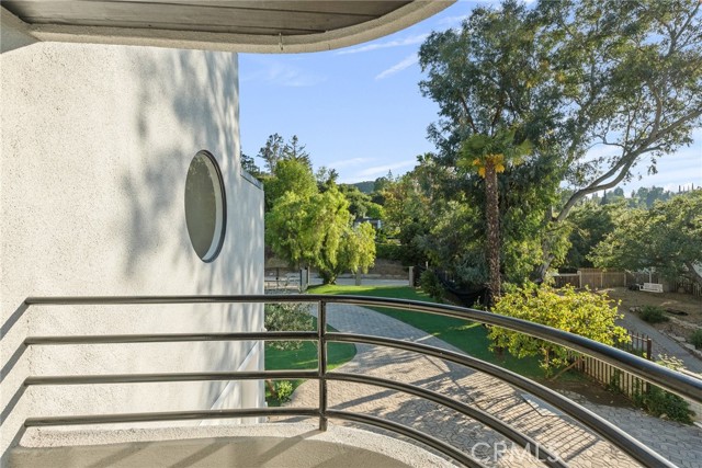 Detail Gallery Image 57 of 60 For 21329 Mulholland Dr, Woodland Hills,  CA 91364 - 5 Beds | 5 Baths