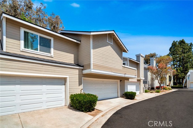 6211 Newhaven Court, Yorba Linda CA: https://media.crmls.org/medias/c23c3a6b-4eab-442e-bbe3-e43b9ec86c22.jpg