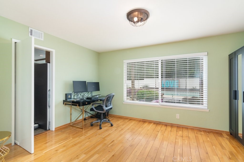 MLS #CV25267650 image #18