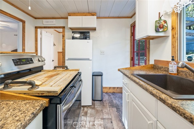 Detail Gallery Image 42 of 48 For 43207 West Sugar Pine Dr, Oakhurst,  CA 93644 - 2 Beds | 1 Baths