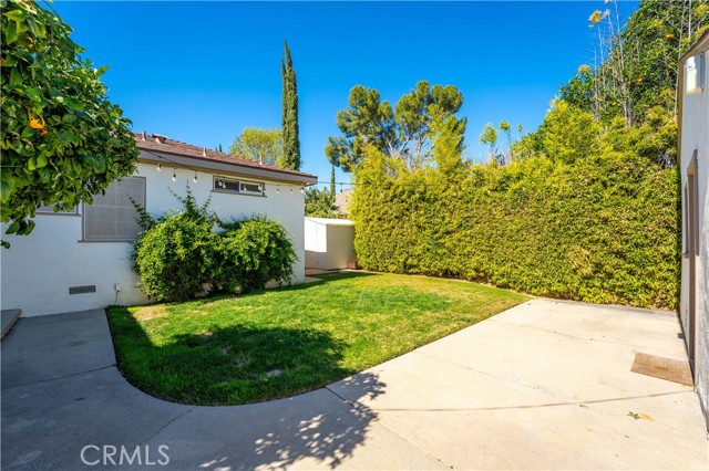 Detail Gallery Image 17 of 19 For 23017 Sylvan Street, Woodland Hills,  CA 91367 - 3 Beds | 2/1 Baths