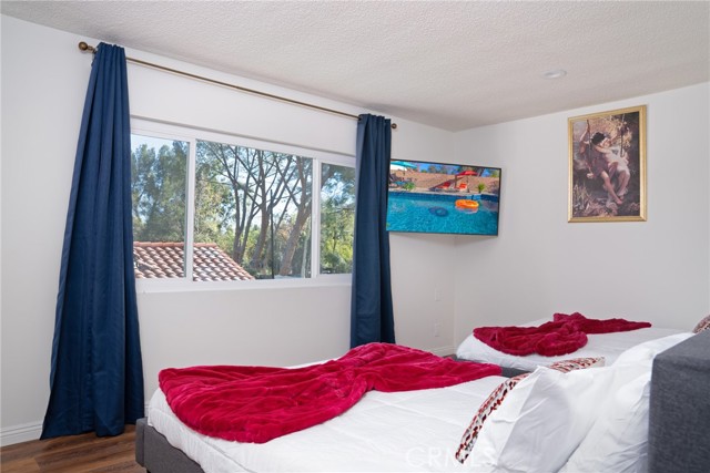 Detail Gallery Image 35 of 70 For 10660 Melvin Ave, Porter Ranch,  CA 91326 - 5 Beds | 3/1 Baths