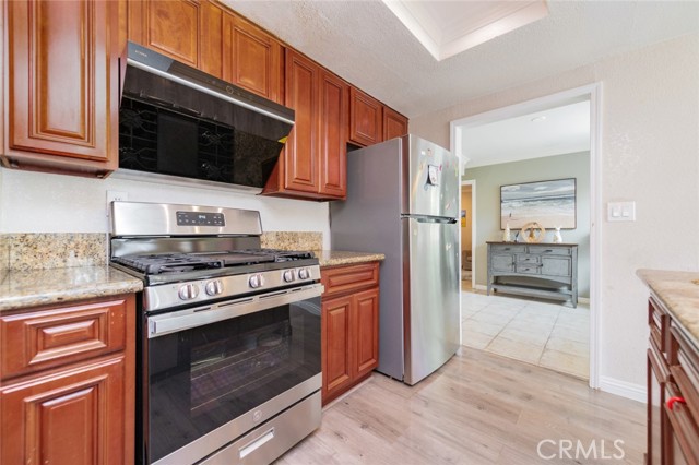 Detail Gallery Image 10 of 32 For 15153 Ashwood Ln, Chino Hills,  CA 91709 - 3 Beds | 2 Baths