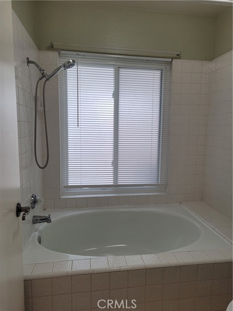 Detail Gallery Image 17 of 37 For 775 Falcon View, Upland,  CA 91784 - 3 Beds | 2 Baths