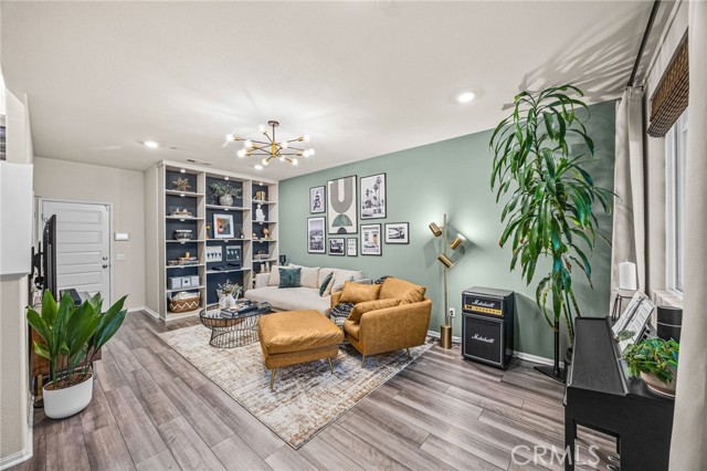 1752 Cayton Loop, West Covina CA: https://media.crmls.org/medias/c23fca63-4222-4773-a720-4c1c51a0ab40.jpg