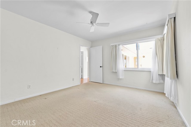 604 Marguerite Avenue, Corona del Mar CA: https://media.crmls.org/medias/c23ff6c7-522a-4537-8e02-73690677e029.jpg