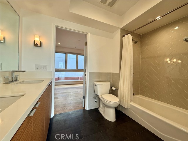 Detail Gallery Image 24 of 37 For 1035 Figueroa Ter #4,  Los Angeles,  CA 90012 - 3 Beds | 2/1 Baths