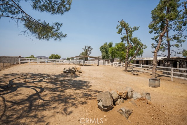 31755 Country Haven Lane, Menifee CA: https://media.crmls.org/medias/c2424b85-158a-43dd-9ce7-0b1afe79f0bd.jpg