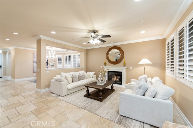 Detail Gallery Image 7 of 37 For 3 Silver Spruce Ct, Lake Forest,  CA 92630 - 5 Beds | 4 Baths